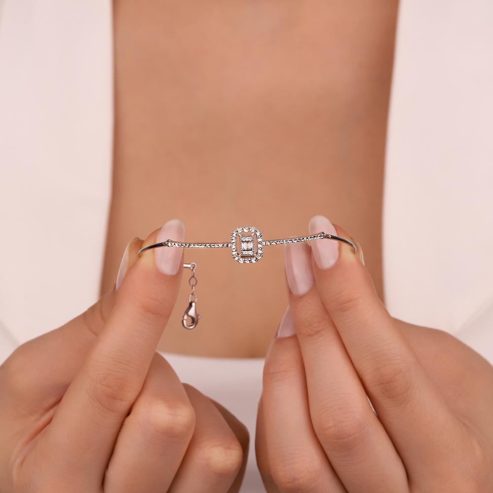 Baget Bileklikler 0,06 Karat Lab Pırlanta Kalem İşlemeli Baget Kelepçe Bileklik - FP10632