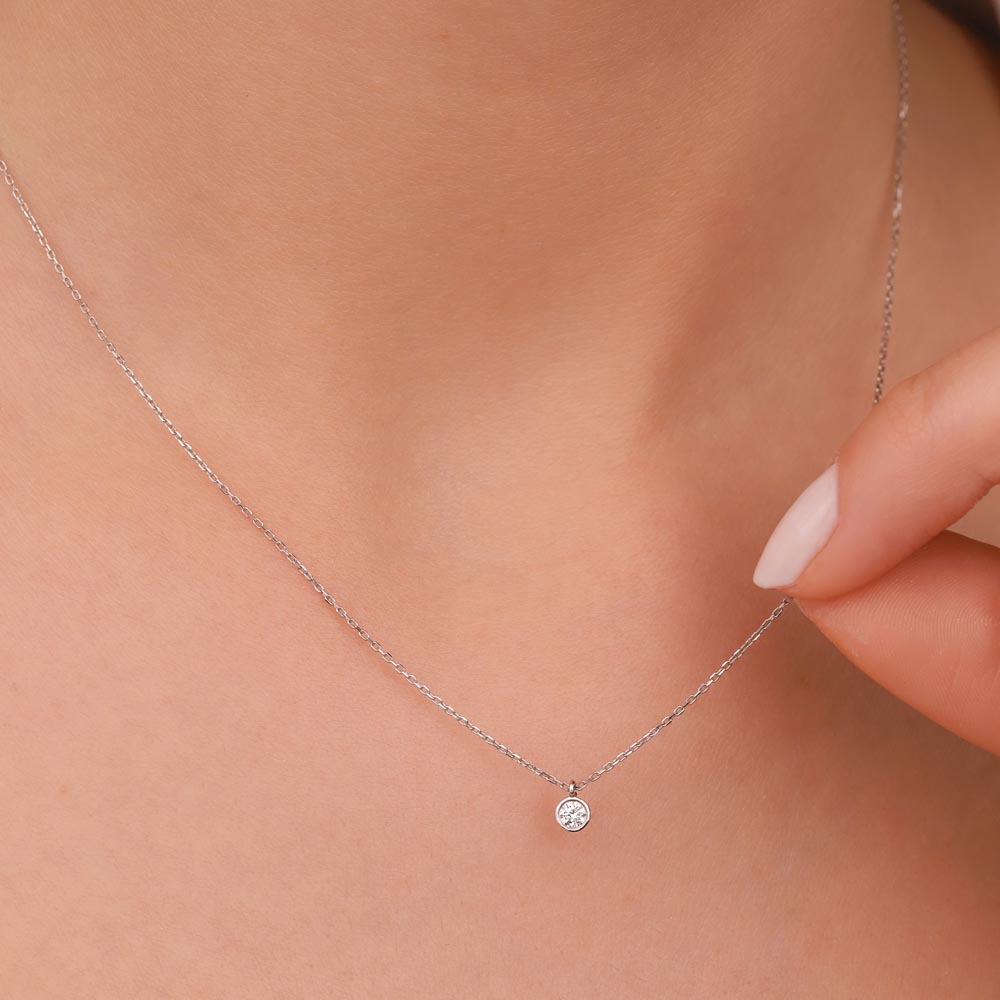 0,10 Karat Lab Pırlantalı Oval Taşlı Kolye - FP03169