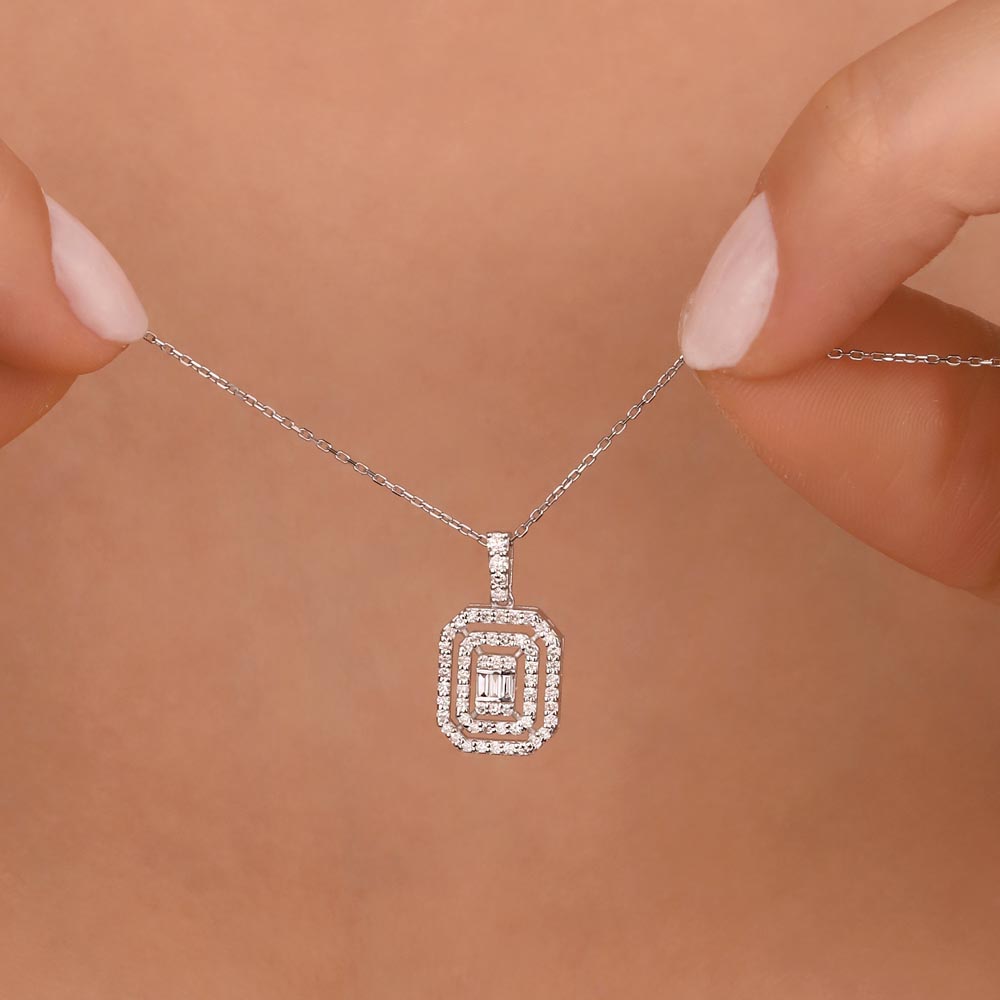 0,30 Karat Lab Pırlantalı Baget Taşlı Kolye - FP02949