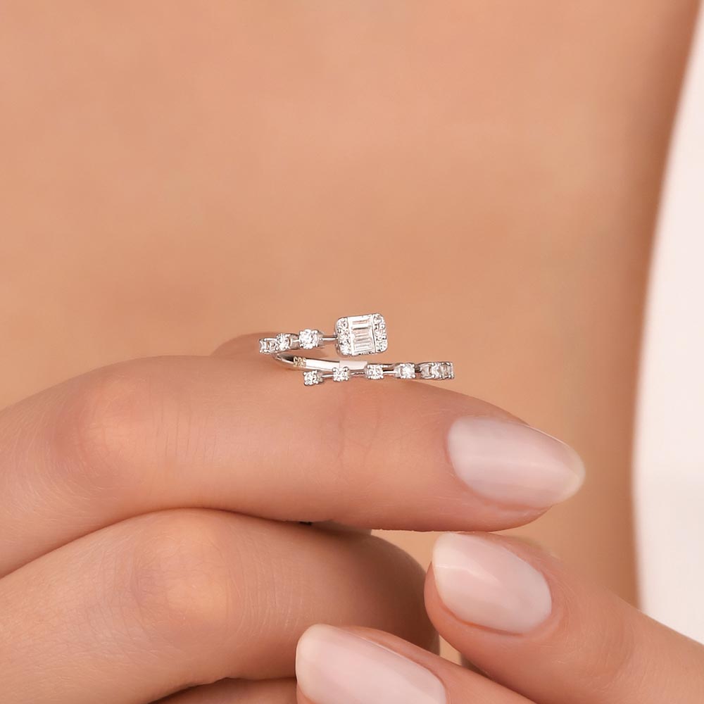 Baget Yüzükler 0,32 Karat Lab Pırlanta Özel Tasarım Prism Baget Yüzük - FP07878