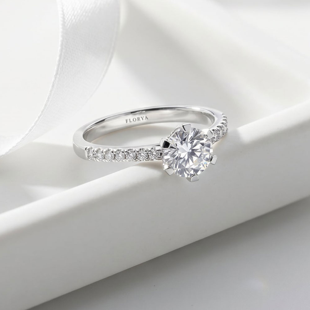 Tektaş Yüzükler 0,40 Karat Lab Pırlanta Tiffany Kolları Taşlı Tektaş Yüzük - FP10697