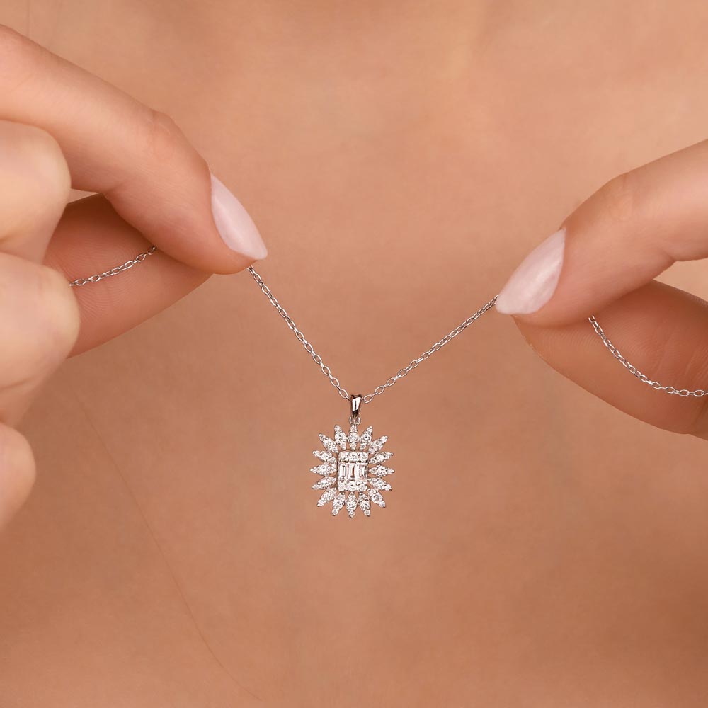 0,40 Karat Lab Pırlantalı Baget Taşlı Kolye - FP02606
