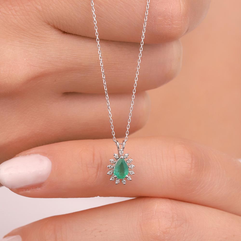 0,40 Karat Lab Pırlantalı Zümrüt Taşlı Damla Kolye - FP03747