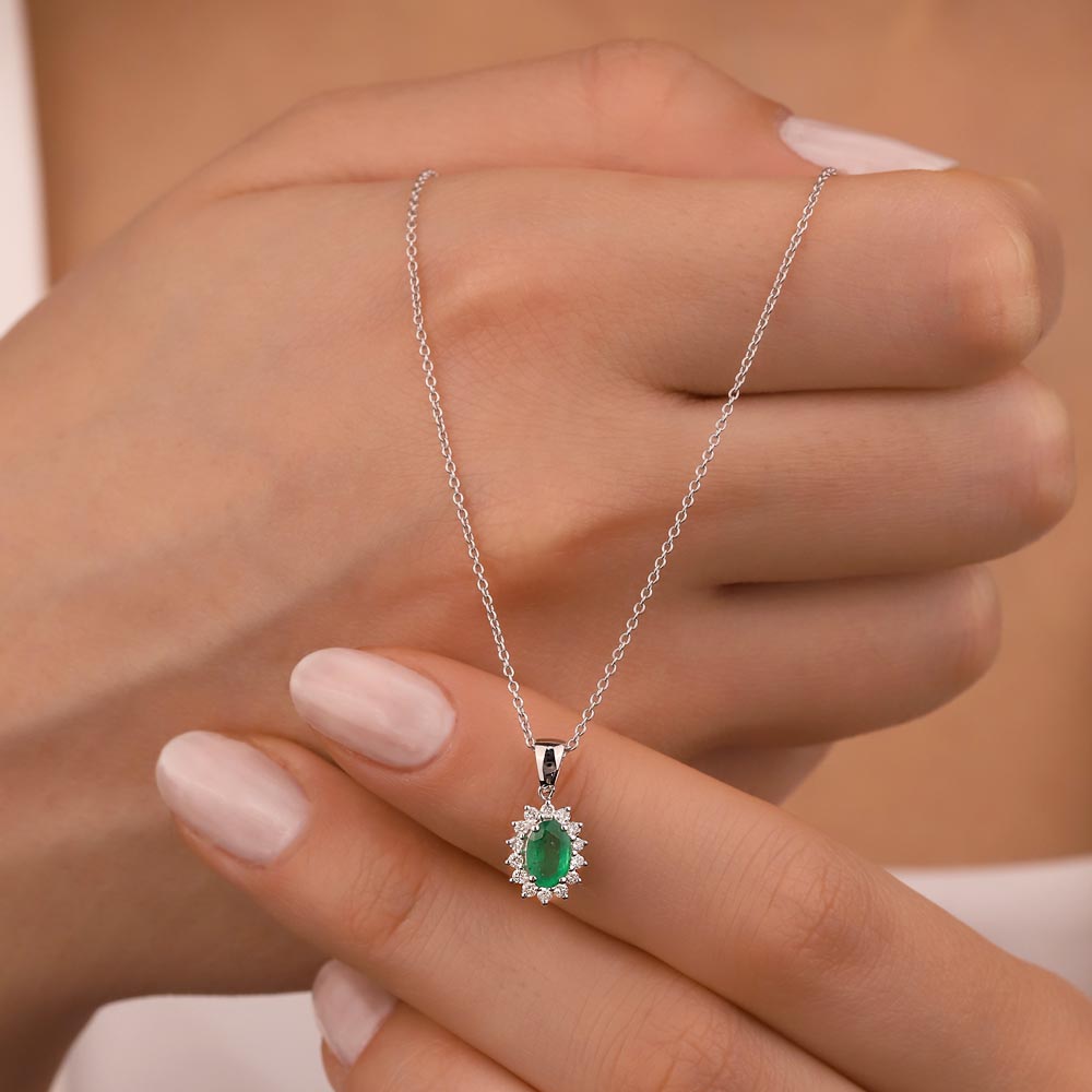 0,55 Karat Lab Pırlantalı Oval Zümrüt Taşlı Kolye - FP03831