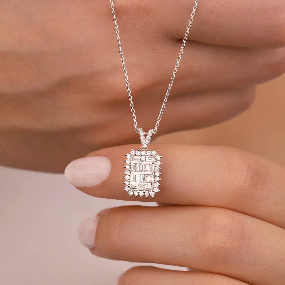 0,65 Karat Lab Pırlanta Baget Kolye - FP01861
