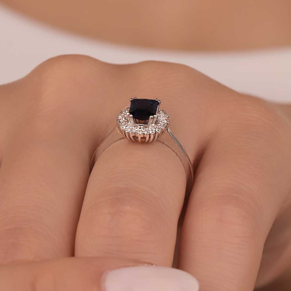 0,95 Karat Lab Pırlanta Baget Royale Safir Yüzük - FP08846