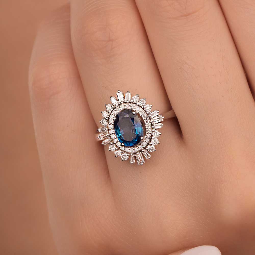 Safir Yüzükler 2,28 Karat Lab Pırlanta Oval Safir Yüzük - FP07854