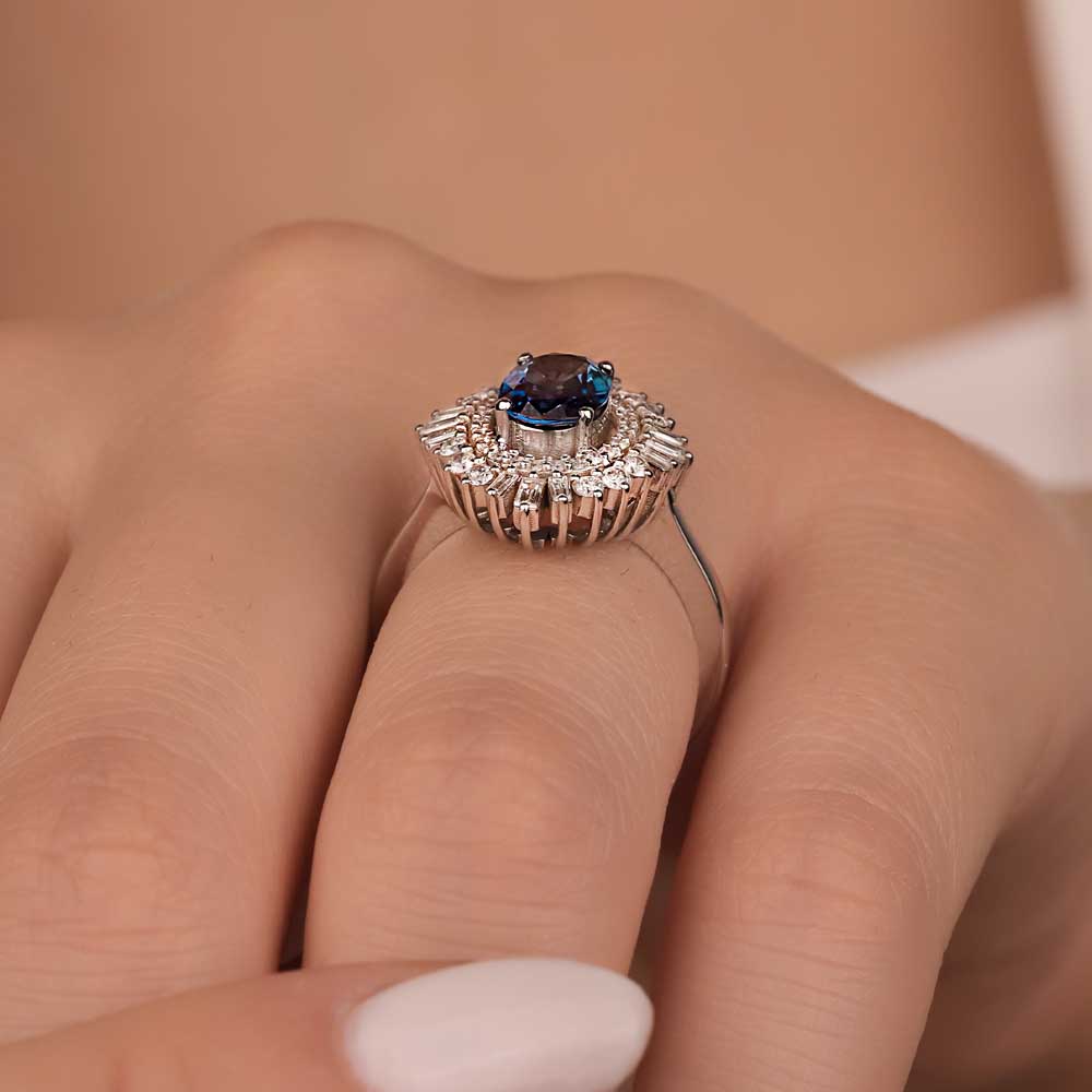Safir Yüzükler 2,28 Karat Lab Pırlanta Oval Safir Yüzük - FP07854