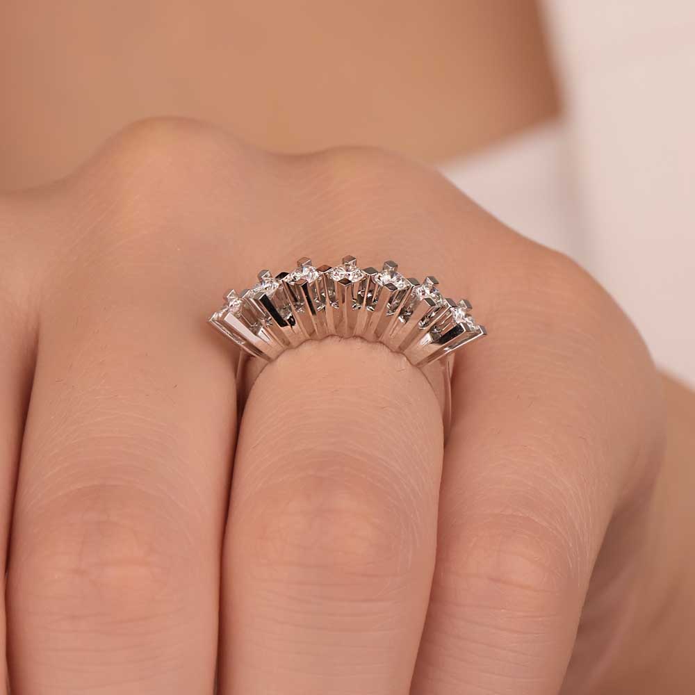 0,67 Karat Laboratuvar Pırlanta Yedi Taş Yüzük