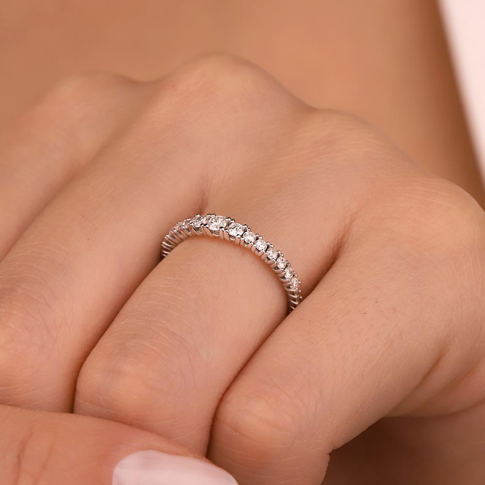 0,23 Karat Süzme Yarımtur Yüzük