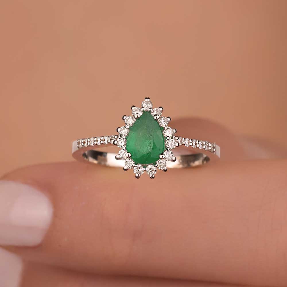 0,95 Karat Laboratuvar Pırlanta Jasmine Zümrüt Yüzük